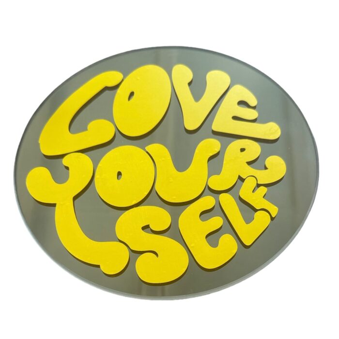 Spiegel | Smiley met Love yourself